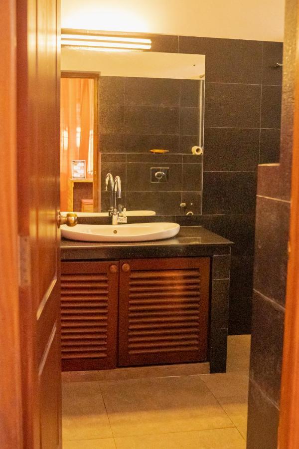 Battaramulla Boutique Villa Sri Jayewardenepura Kotte Luaran gambar